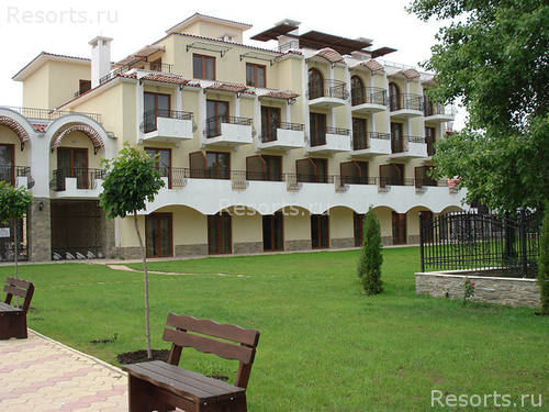 Martinez Apartment Complex 11